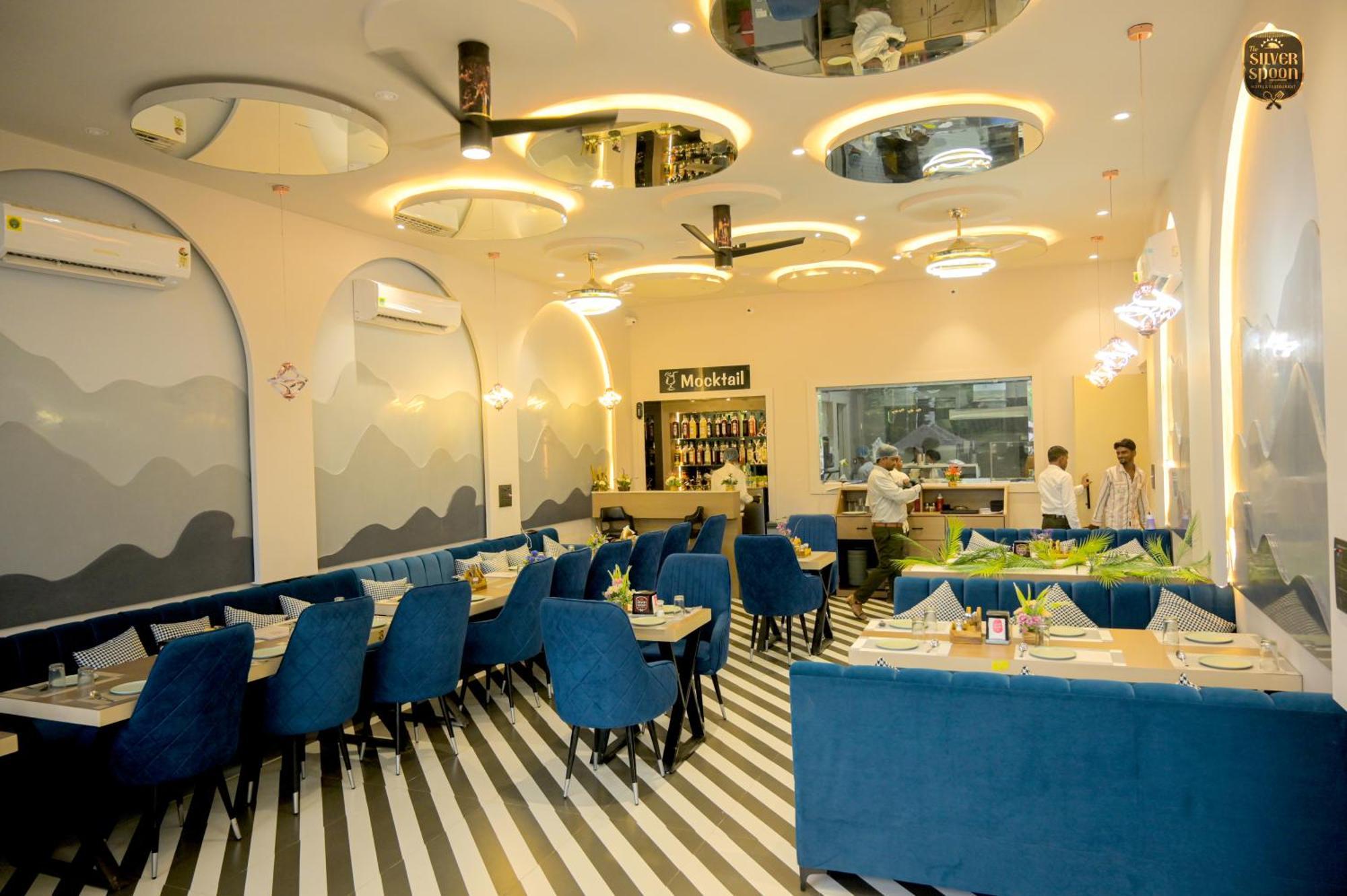 The Silver Spoon Hotel & Restaurant Bundi Exterior photo