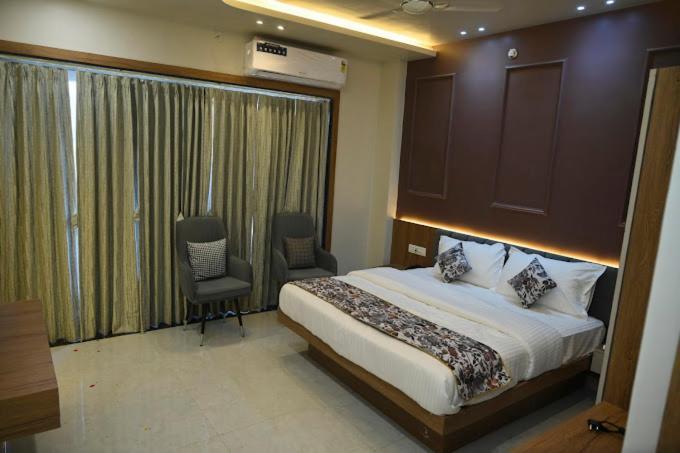 The Silver Spoon Hotel & Restaurant Bundi Exterior photo